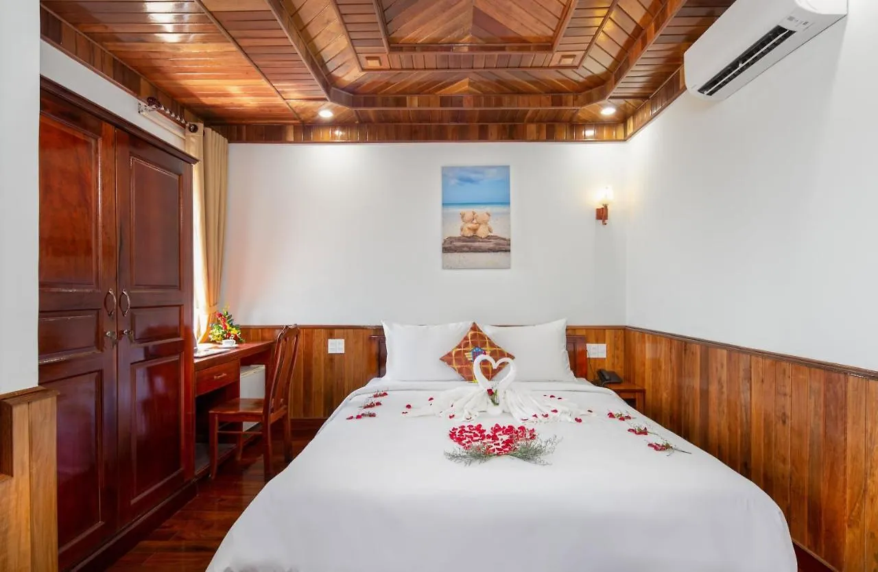 Hotel Khach San Pham Gia Da Nang